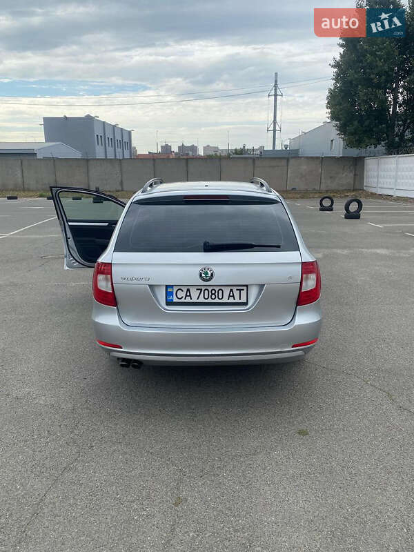 Универсал Skoda Superb 2012 в Киеве