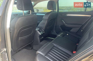 Лифтбек Skoda Superb 2015 в 