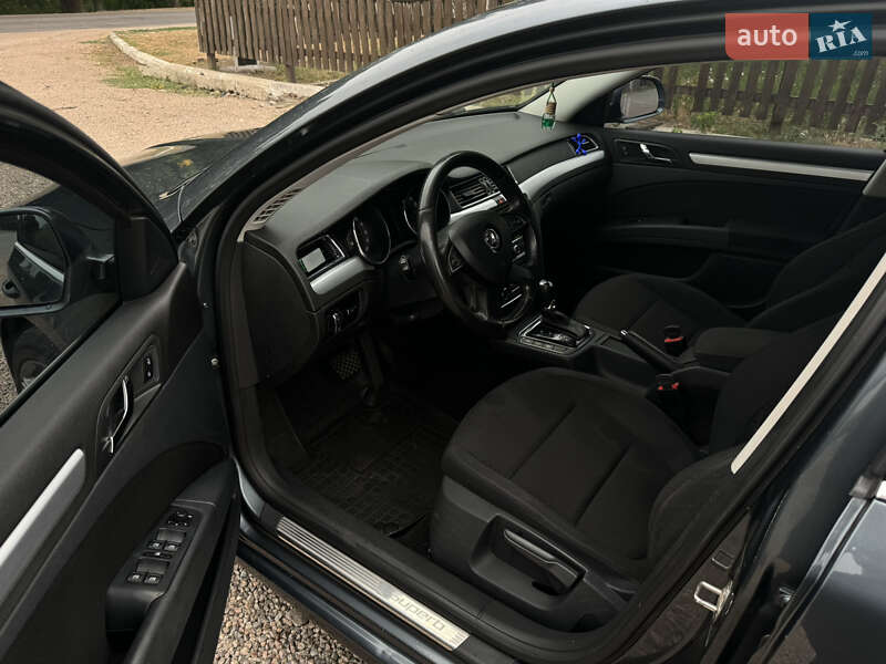 Лифтбек Skoda Superb 2013 в Первомайске