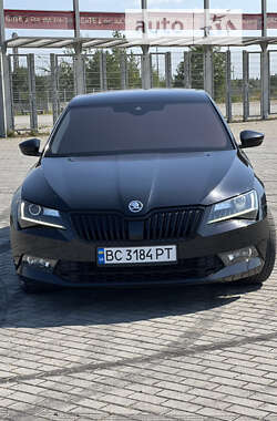 Лифтбек Skoda Superb 2016 в Львове