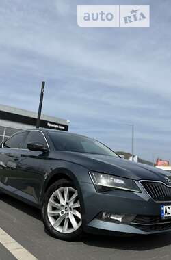 Ліфтбек Skoda Superb 2016 в Мукачевому