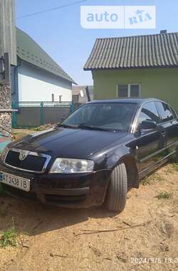 Лифтбек Skoda Superb 2004 в Черной Тисе