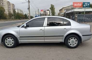 Лифтбек Skoda Superb 2008 в 