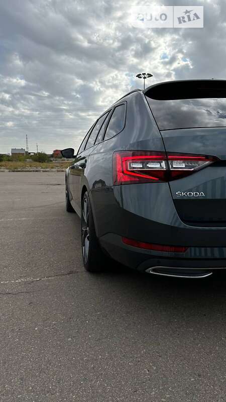 Универсал Skoda Superb 2018 в Николаеве
