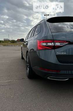Универсал Skoda Superb 2018 в 