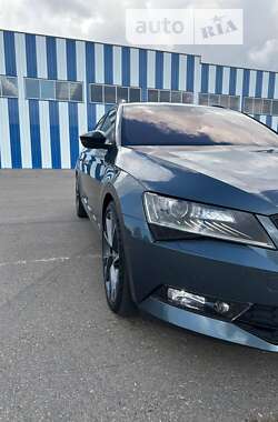 Универсал Skoda Superb 2018 в 