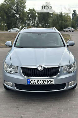 Універсал Skoda Superb 2011 в Каневі