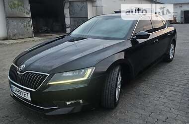 Лифтбек Skoda Superb 2018 в 