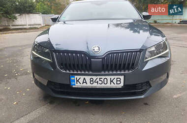 Лифтбек Skoda Superb 2019 в Киеве