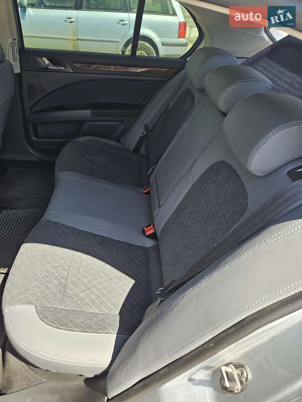 Лифтбек Skoda Superb 2012 в Виннице