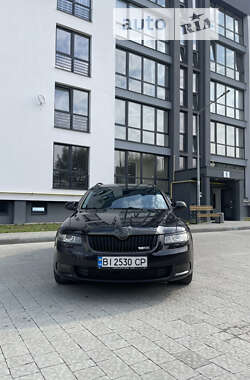 Універсал Skoda Superb 2012 в Новояворівську