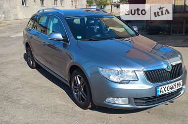 Універсал Skoda Superb 2010 в Харкові