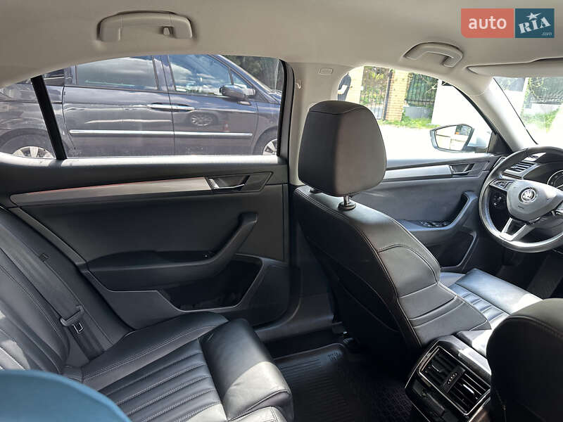 Лифтбек Skoda Superb 2018 в Киеве