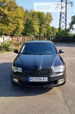 Ліфтбек Skoda Superb 2011 в Дніпрі