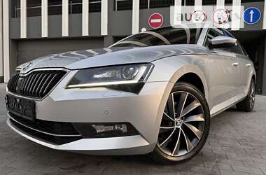 Универсал Skoda Superb 2020 в Киеве