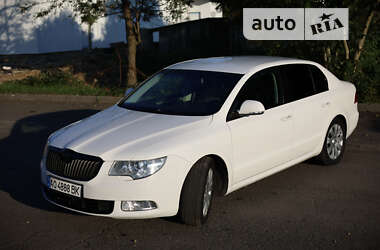 Лифтбек Skoda Superb 2009 в Тячеве