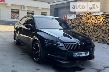 Лифтбек Skoda Superb 2019 в Звягеле