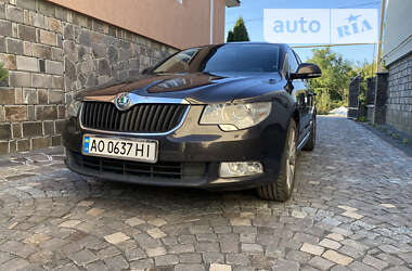 Лифтбек Skoda Superb 2011 в Мукачево