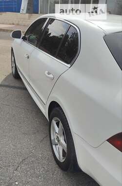 Лифтбек Skoda Superb 2009 в Запорожье