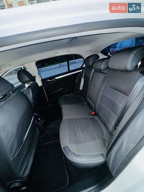 Ліфтбек Skoda Superb 2013 в Краматорську