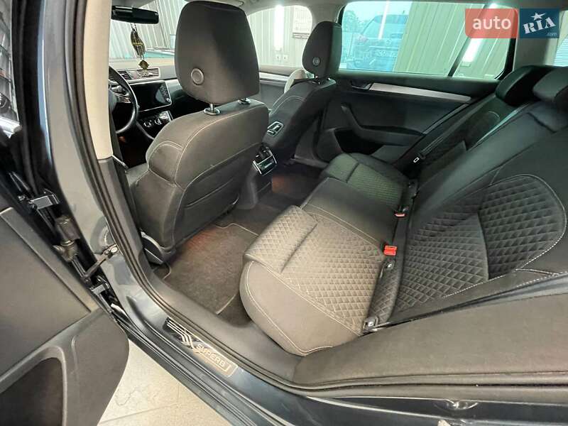 Универсал Skoda Superb 2018 в Тернополе