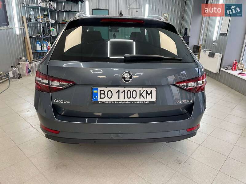 Универсал Skoda Superb 2018 в Тернополе