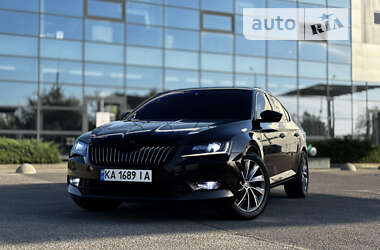 Лифтбек Skoda Superb 2016 в Днепре