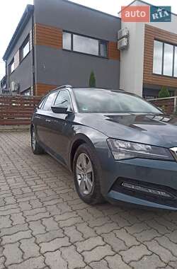 Универсал Skoda Superb 2020 в Стрые