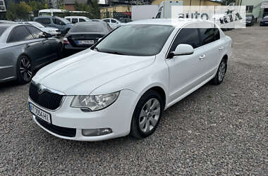 Лифтбек Skoda Superb 2010 в Львове