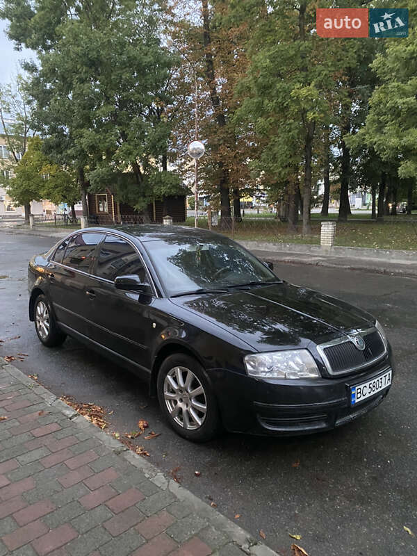 Лифтбек Skoda Superb 2005 в Николаеве