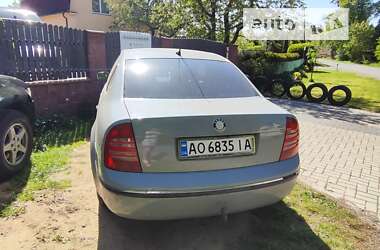 Лифтбек Skoda Superb 2004 в Сваляве