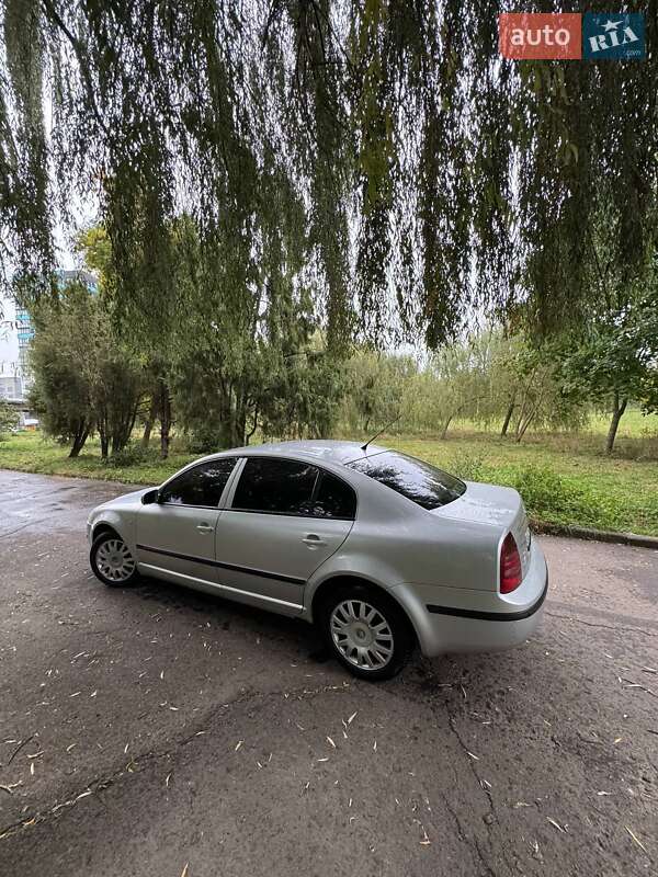Ліфтбек Skoda Superb 2007 в Рівному
