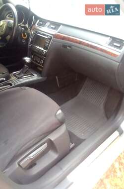 Лифтбек Skoda Superb 2011 в 