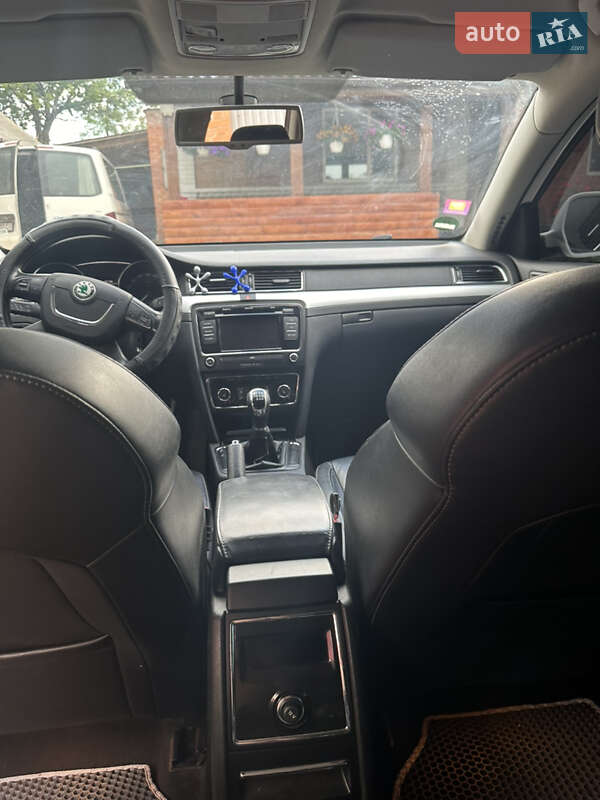 Универсал Skoda Superb 2010 в Виннице