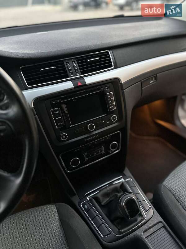 Универсал Skoda Superb 2012 в Смеле