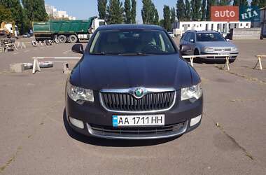 Лифтбек Skoda Superb 2009 в 