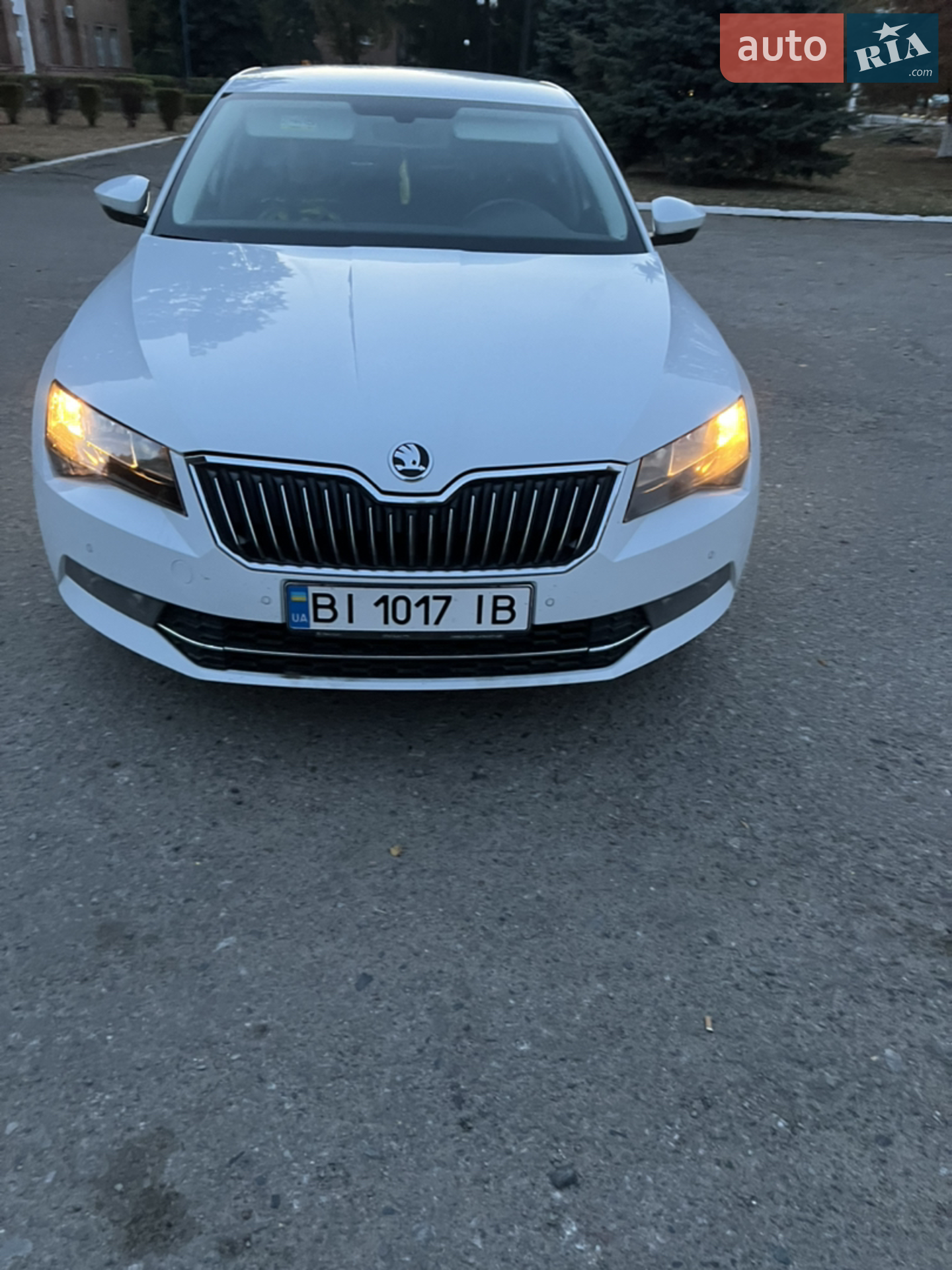 2017 Skoda Superb - мініатюра 2