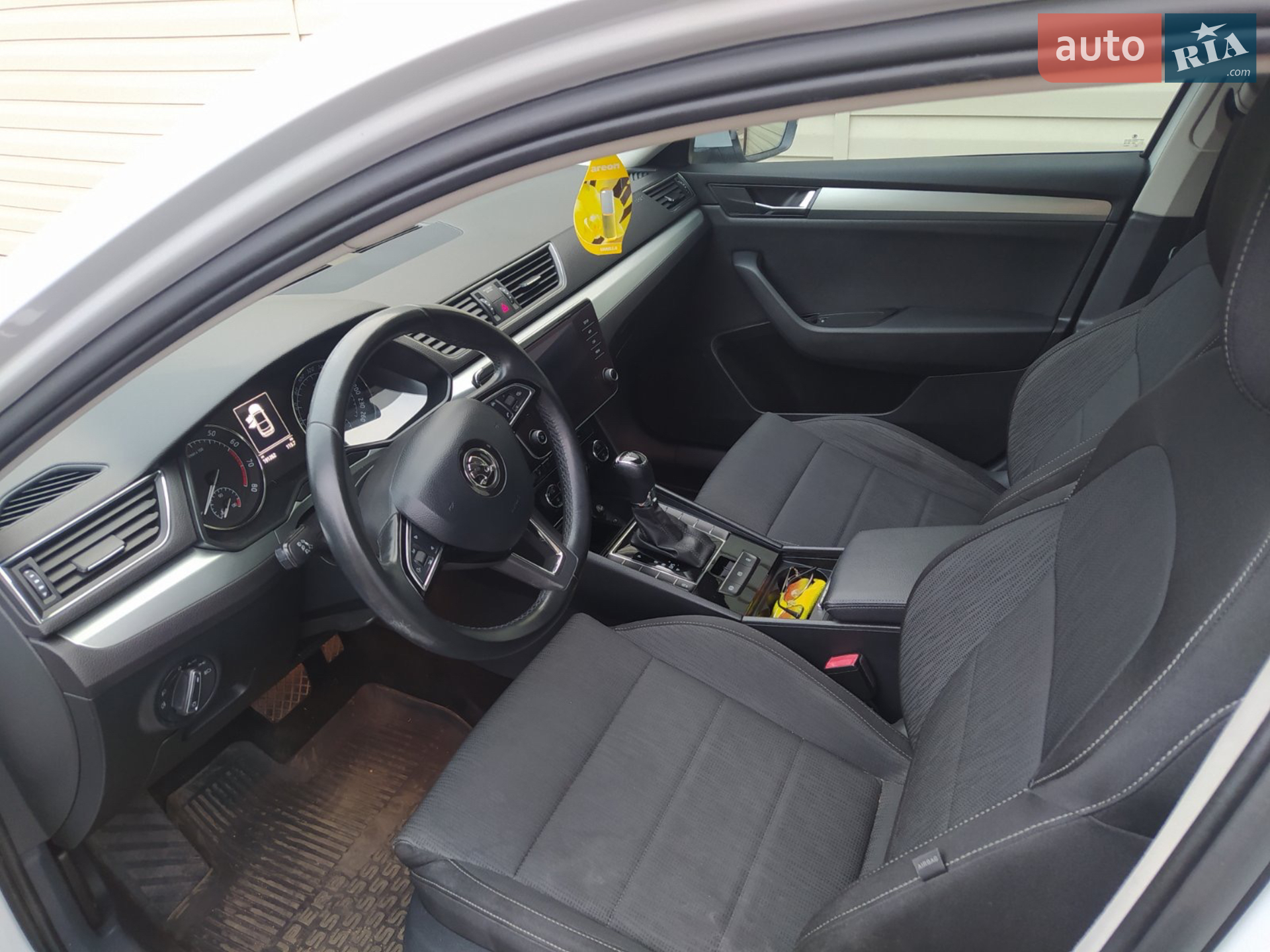 2017 Skoda Superb - мініатюра 5