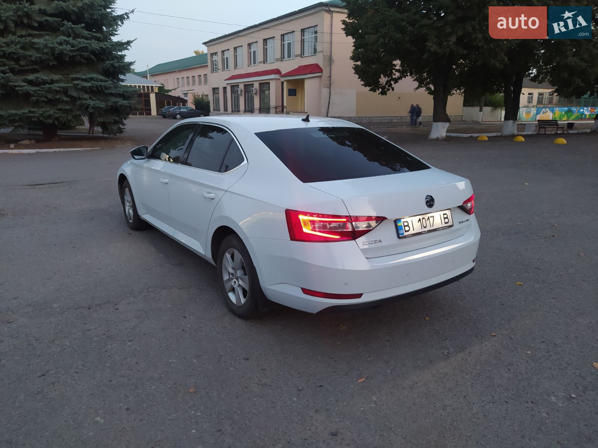 2017 Skoda Superb - мініатюра 16