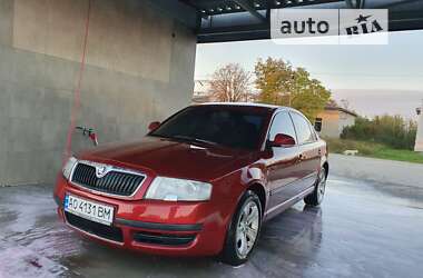 Лифтбек Skoda Superb 2006 в Виноградове