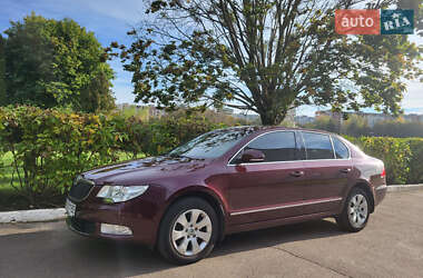 Лифтбек Skoda Superb 2012 в 