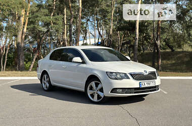 Лифтбек Skoda Superb 2014 в Киеве