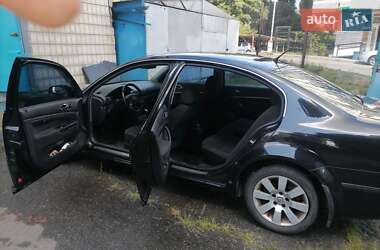 Лифтбек Skoda Superb 2002 в Киеве