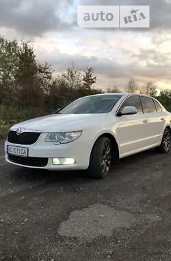 Лифтбек Skoda Superb 2010 в Ужгороде