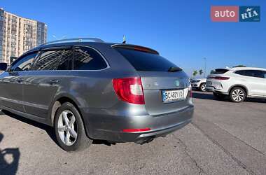 Универсал Skoda Superb 2010 в 