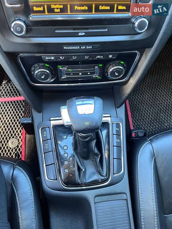 Універсал Skoda Superb 2010 в Черкасах