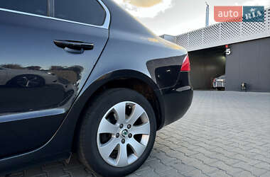 Лифтбек Skoda Superb 2011 в Червонограде