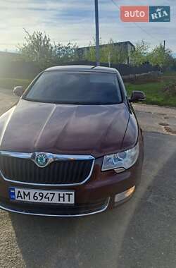 Універсал Skoda Superb 2012 в 