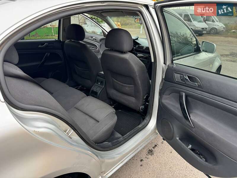 Лифтбек Skoda Superb 2006 в Фастове