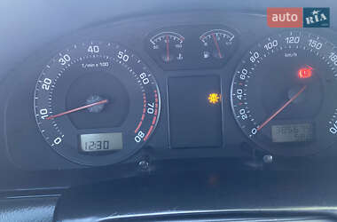 Лифтбек Skoda Superb 2005 в 